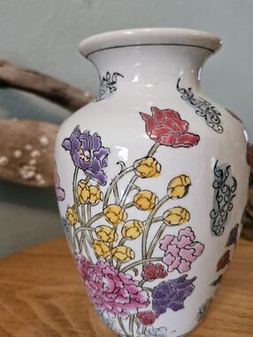 Vintage Chinese Floral Vase – Peony & Black Scrollwork Detail- Hand Painted